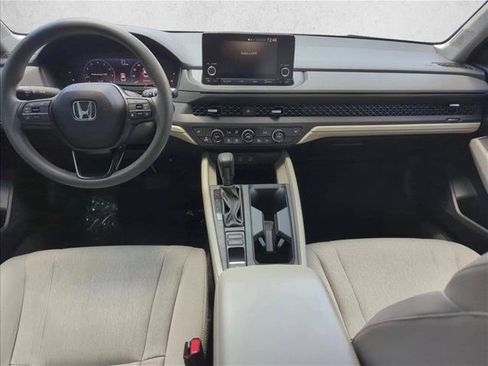 Used 2023 Honda Accord EX image 18