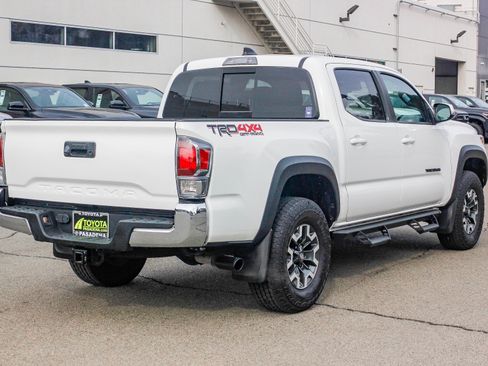 Used 2023 Toyota Tacoma TRD Off-Road image 6