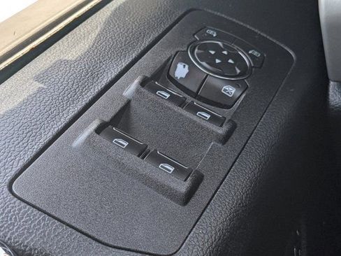 Used 2019 Ford F150 Lariat RWD image 28
