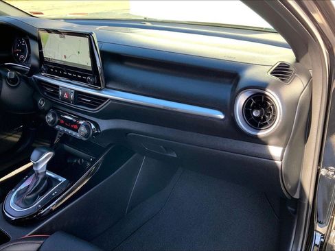 Used 2024 Kia Forte GT w/ GT2 Package image 15