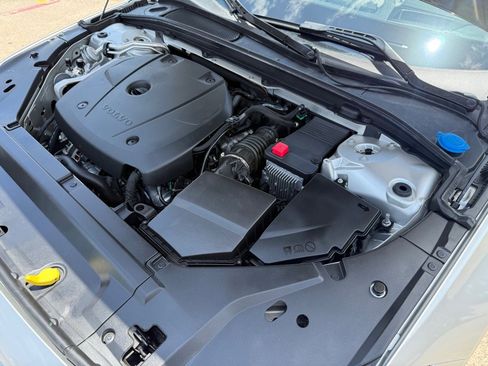 Used 2017 Volvo S90 T6 Momentum w/ Vision Package image 36