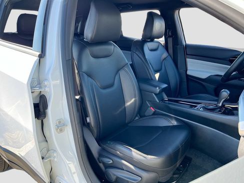 Certified 2025 Jeep Compass Limited image 25