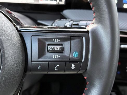 Certified 2025 Nissan Kicks SR w/ Illumination Package image 22