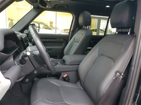 Certified 2023 Land Rover Defender 130 SE image 18