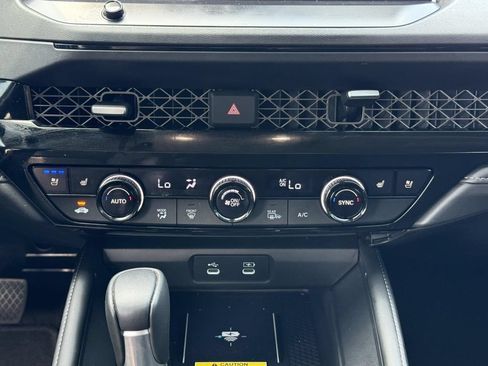 Used 2025 Honda Accord Touring image 14