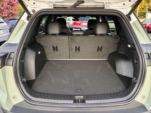 Used 2025 Chevrolet Equinox ACTIV w/ Safety and Technology Package AWD/4WD image 12