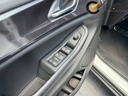 Certified 2023 Jeep Grand Cherokee Altitude AWD/4WD image 38