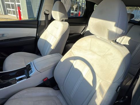 Used 2025 Hyundai Tucson SEL image 18