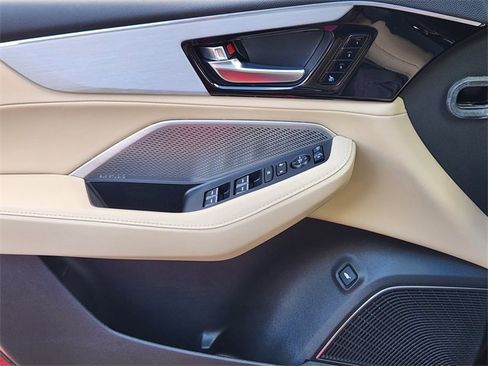 Used 2023 Acura MDX SH-AWD w/ Technology Package image 18