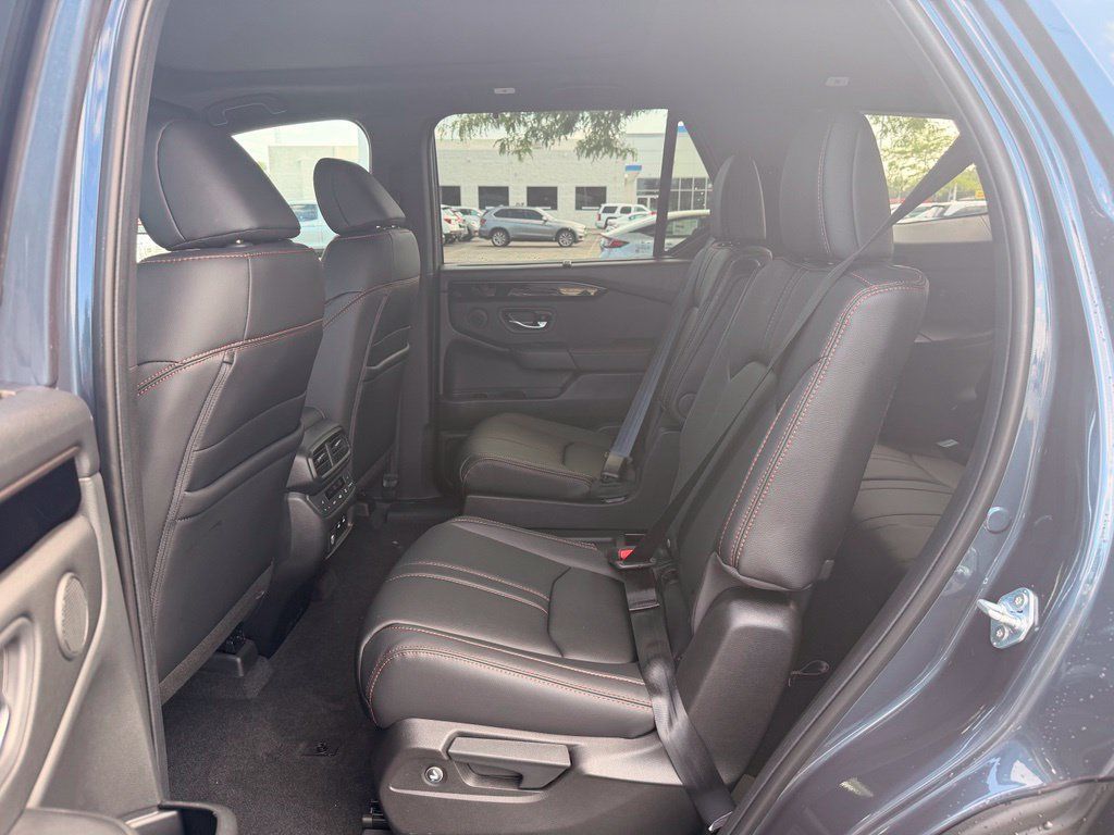New 2026 Honda Pilot TrailSport image 16