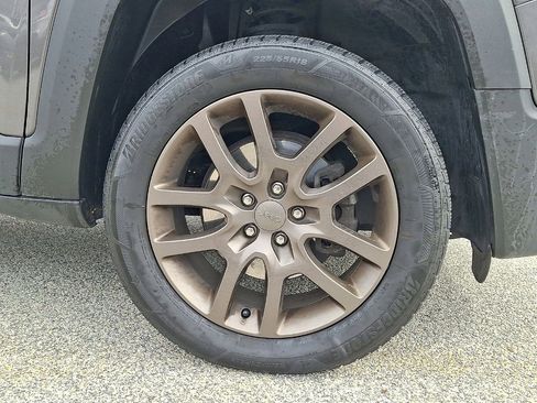 Used 2016 Jeep Renegade 75th Anniversary image 27