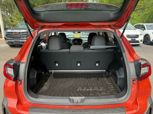 Used 2025 Subaru Crosstrek 2.0i Premium AWD/4WD image 9