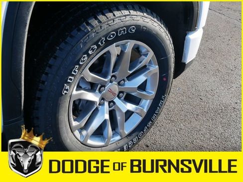 Used 2022 GMC Sierra 1500 Elevation w/ Elevation Premium Package image 12