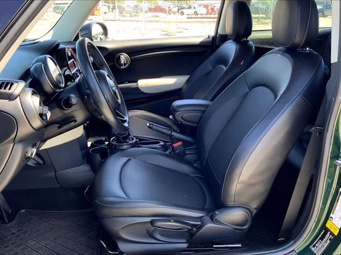 Used 2014 MINI Cooper 2-Door Hardtop image 8