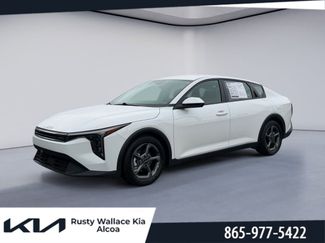 Used 2025 Kia K4 FWD video 1
