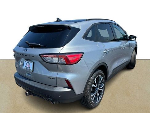 Used 2022 Ford Escape SEL w/ SEL Stealth AWD Package image 4