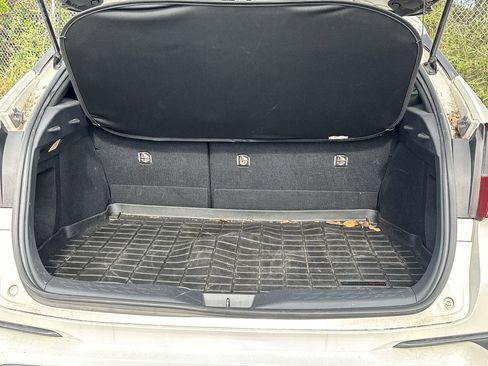 Used 2019 Toyota C-HR XLE image 8