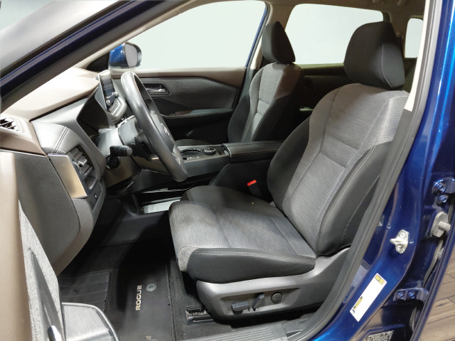 Used 2023 Nissan Rogue SV AWD/4WD image 24