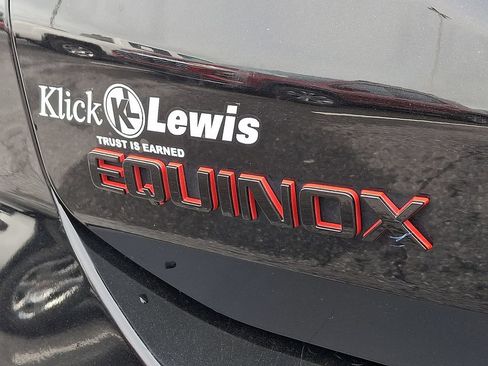 Used 2018 Chevrolet Equinox LT w/ Redline Edition AWD/4WD image 35