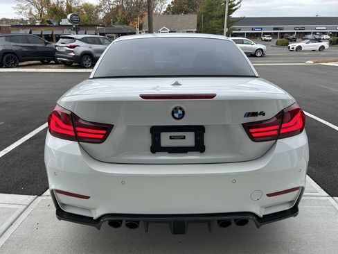Used 2020 BMW M4 Convertible w/ Competition Package image 11