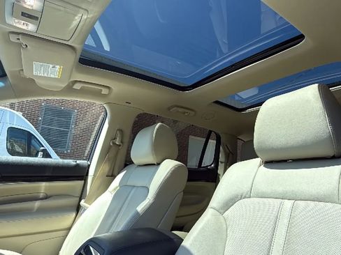 Used 2018 Lincoln MKT AWD w/ Technology Package image 23