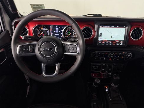 Used 2023 Jeep Wrangler Unlimited Rubicon w/ Cold Weather Group AWD/4WD image 13