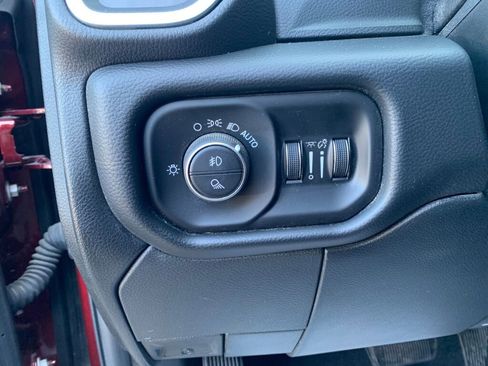 Used 2020 RAM 3500 Laramie image 17