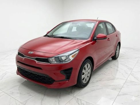 Used 2021 Kia Rio S image 2