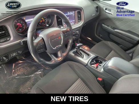 Used 2020 Dodge Charger SXT w/ Blacktop Package image 12