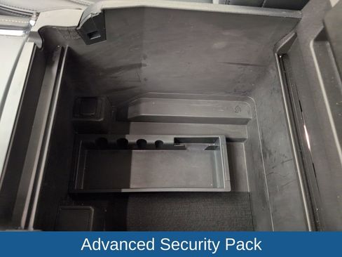 Used 2024 Ford Expedition XLT image 47