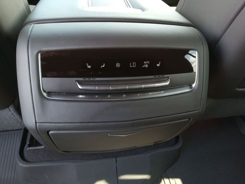 Used 2024 Cadillac Escalade V w/ Heavy-Duty Trailer Package image 28