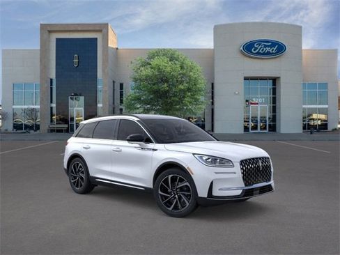 New 2026 Lincoln Corsair Reserve image 7