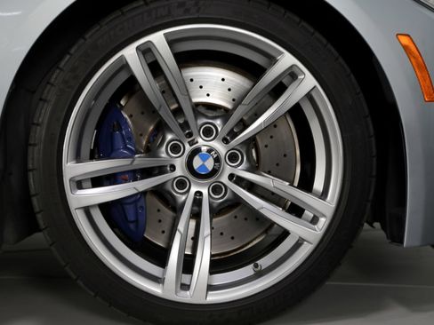 Used 2015 BMW M3 RWD image 24