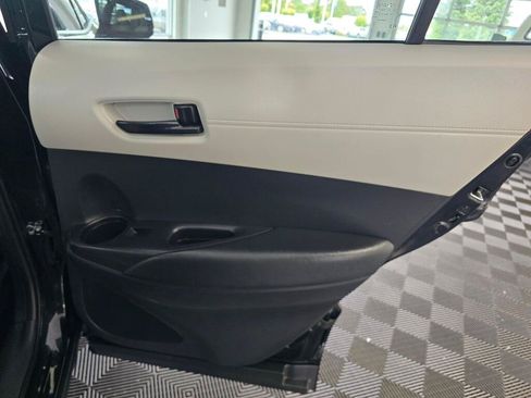 Certified 2025 Toyota Corolla Cross L AWD/4WD image 37