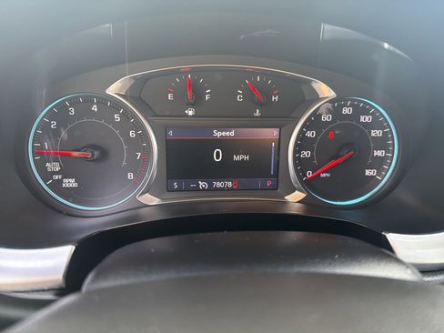 Used 2020 Chevrolet Traverse LT image 12