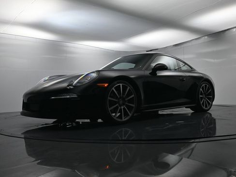 Used 2014 Porsche 911 Carrera 4S image 40