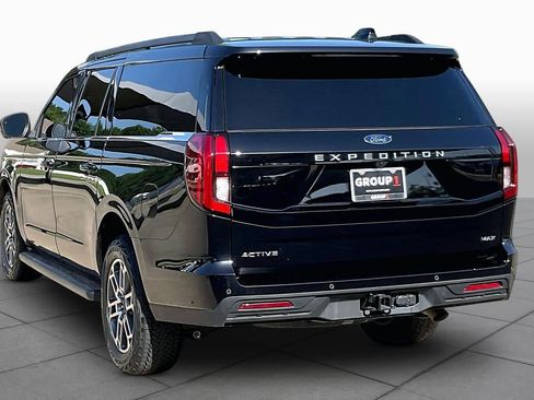 Used 2025 Ford Expedition Max Active AWD/4WD image 12