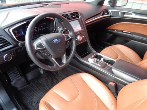 Used 2020 Ford Fusion Titanium FWD image 2