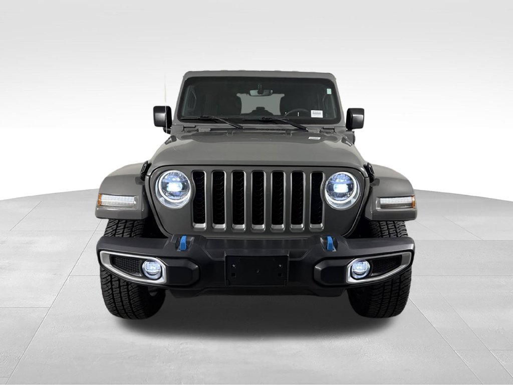 Used 2023 Jeep Wrangler Unlimited Sahara AWD/4WD image 4