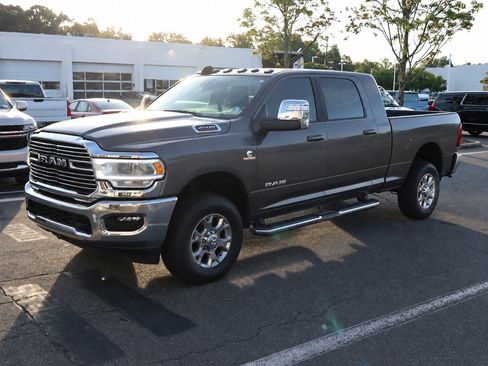 Used 2024 RAM 2500 Laramie w/ Bed Utility Group AWD/4WD image 5