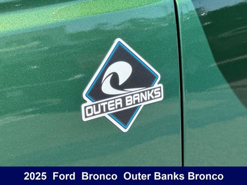 Used 2025 Ford Bronco Outer Banks AWD/4WD image 43