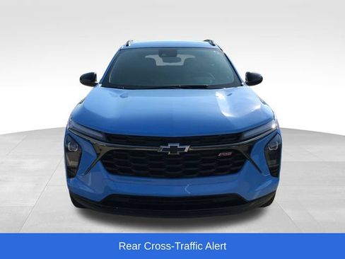Used 2024 Chevrolet Trax RS w/ Driver Confidence Package FWD image 8