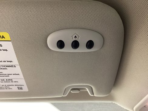 Used 2024 Ford Edge Titanium image 30