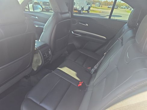 Used 2022 Cadillac XT4 Premium Luxury w/ Cold Weather Package image 15