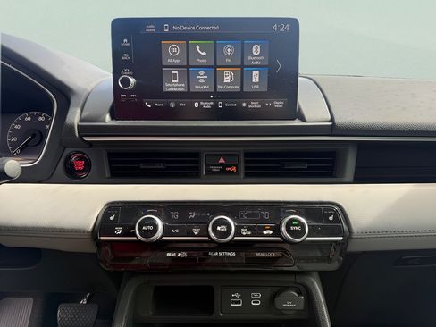 Certified 2025 Honda Pilot EX-L image 19