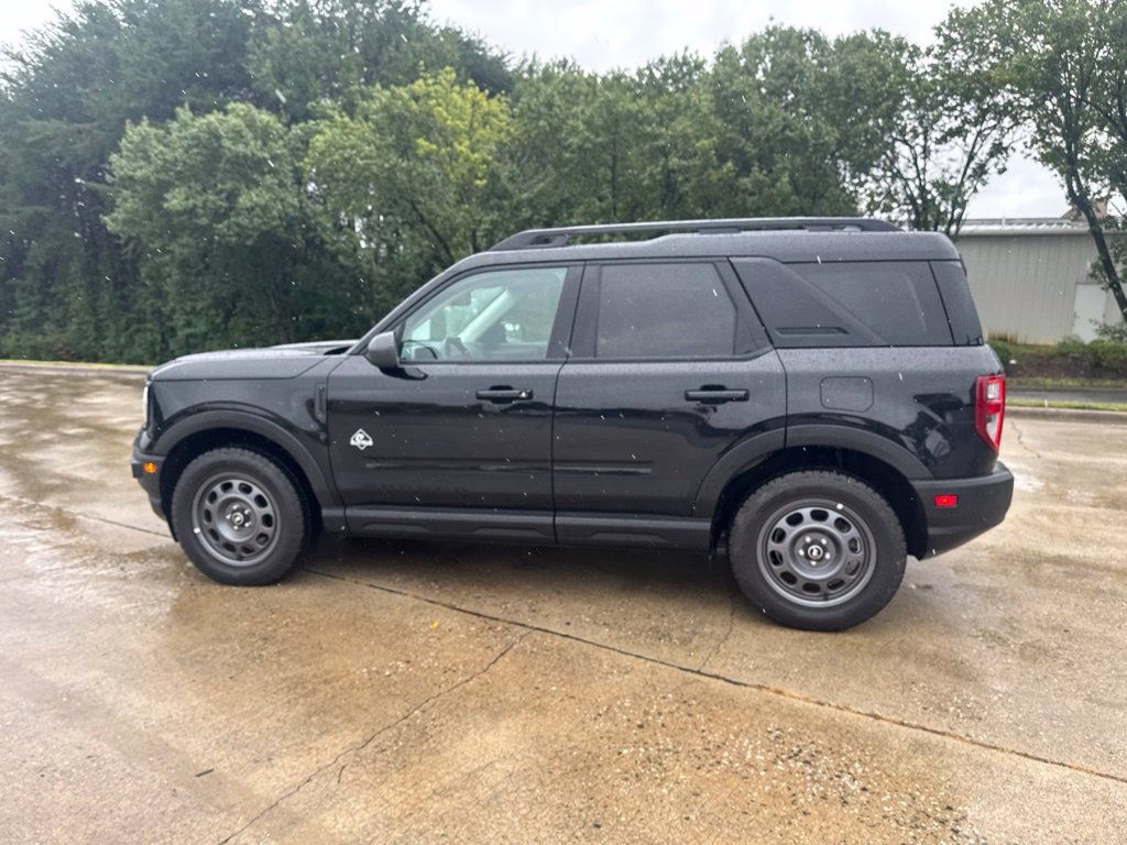 Used 2024 Ford Bronco Sport Outer Banks AWD/4WD image 16