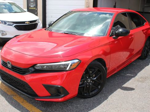 Used 2022 Honda Civic Sport image 1