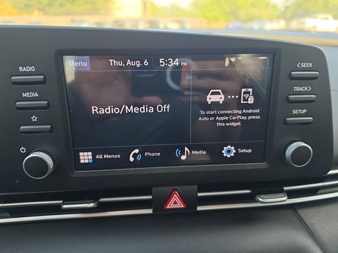 Used 2024 Hyundai Elantra SE FWD image 20