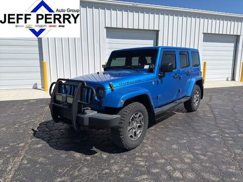 Used 2015 Jeep Wrangler Unlimited Rubicon w/ Connectivity Group AWD/4WD image 1
