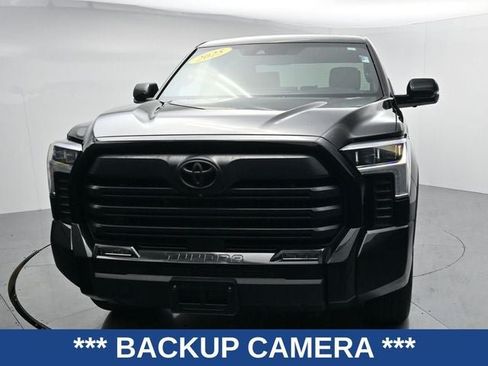 Used 2025 Toyota Tundra Limited AWD/4WD image 3